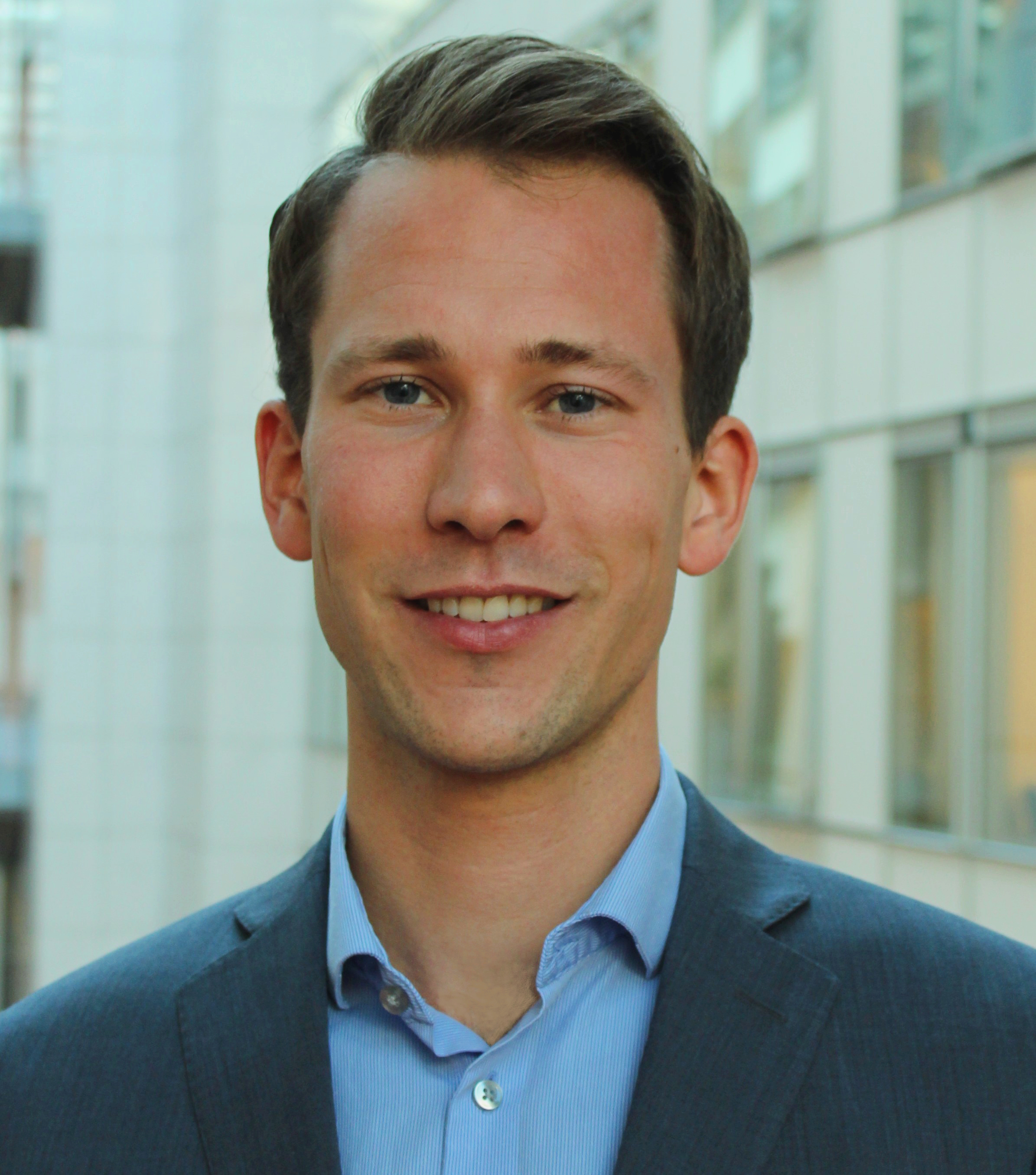 Nikolas guggenberger headshot